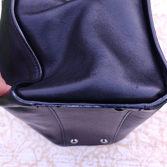 Coach Legacy Chelsea Leather Satchel Black - Picture 13 of 17